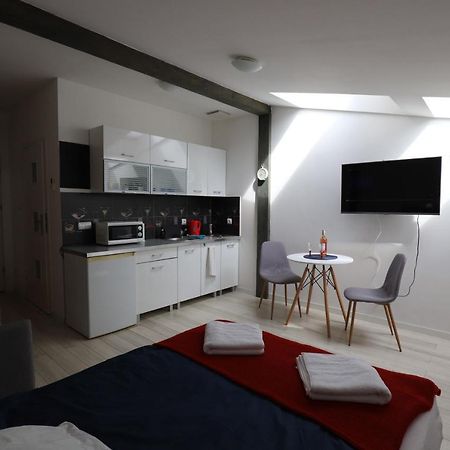 Relaxbox Apartment Красков Екстериор снимка
