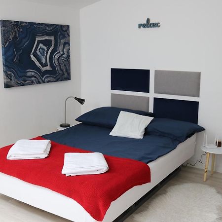 Relaxbox Apartment Красков Екстериор снимка